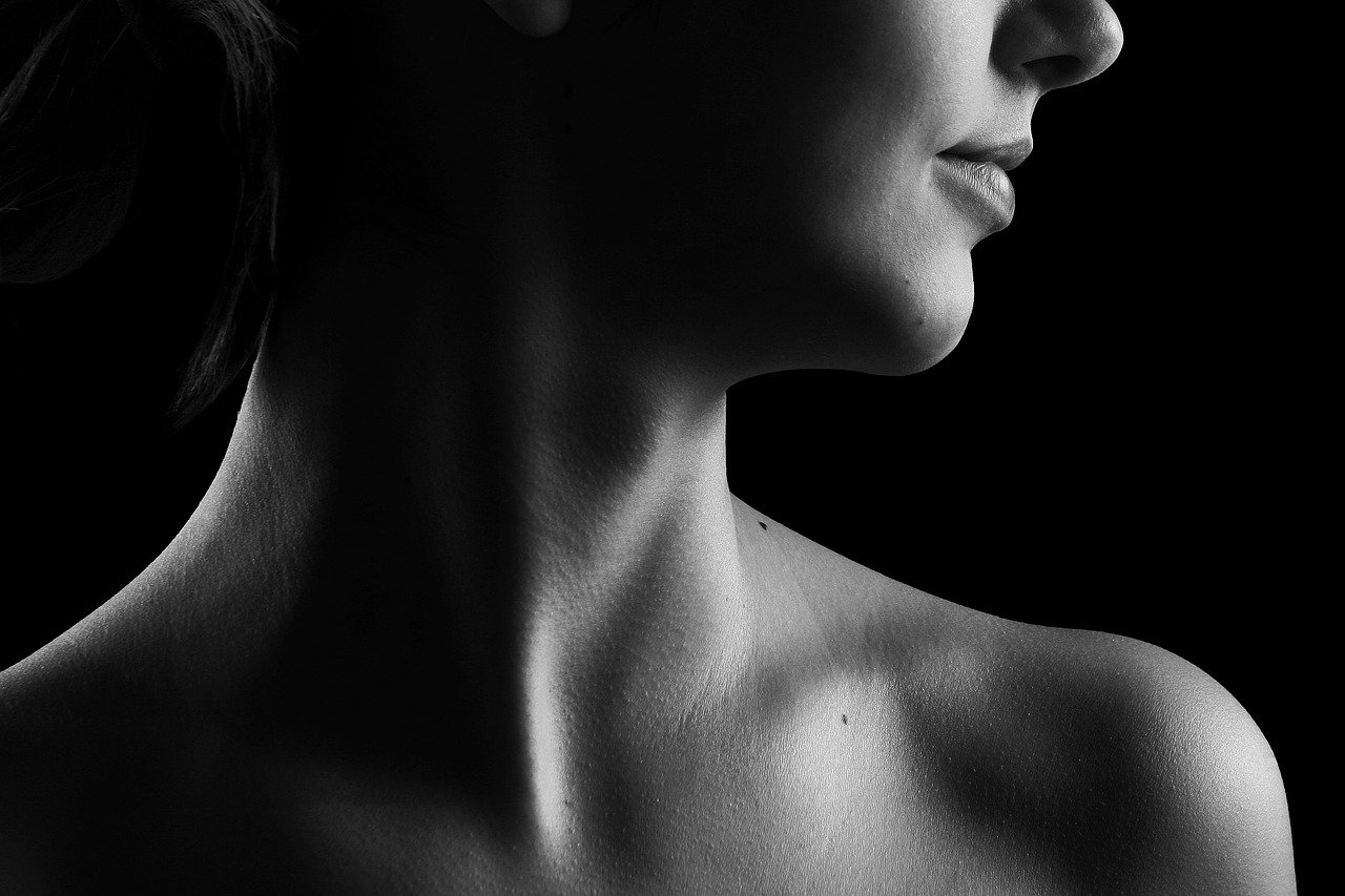 neck, black and white, beauty-1211231